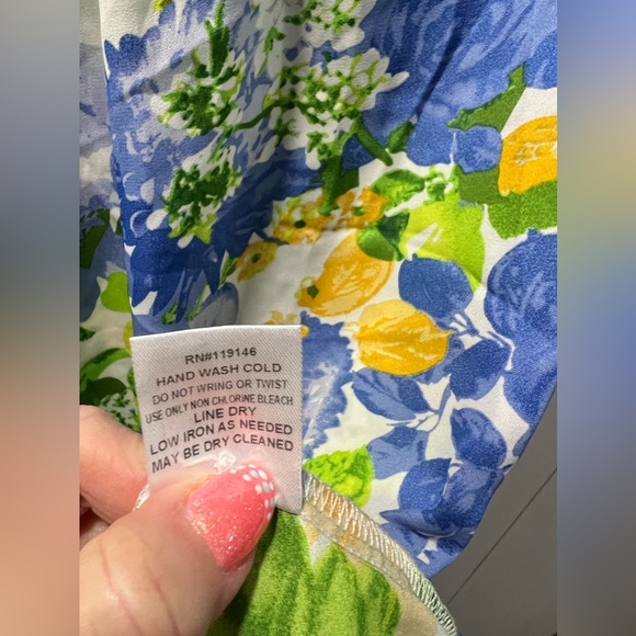 NFT JODIFL|Sleeveless Floral Blouse|Size M - Picture 2 of 6